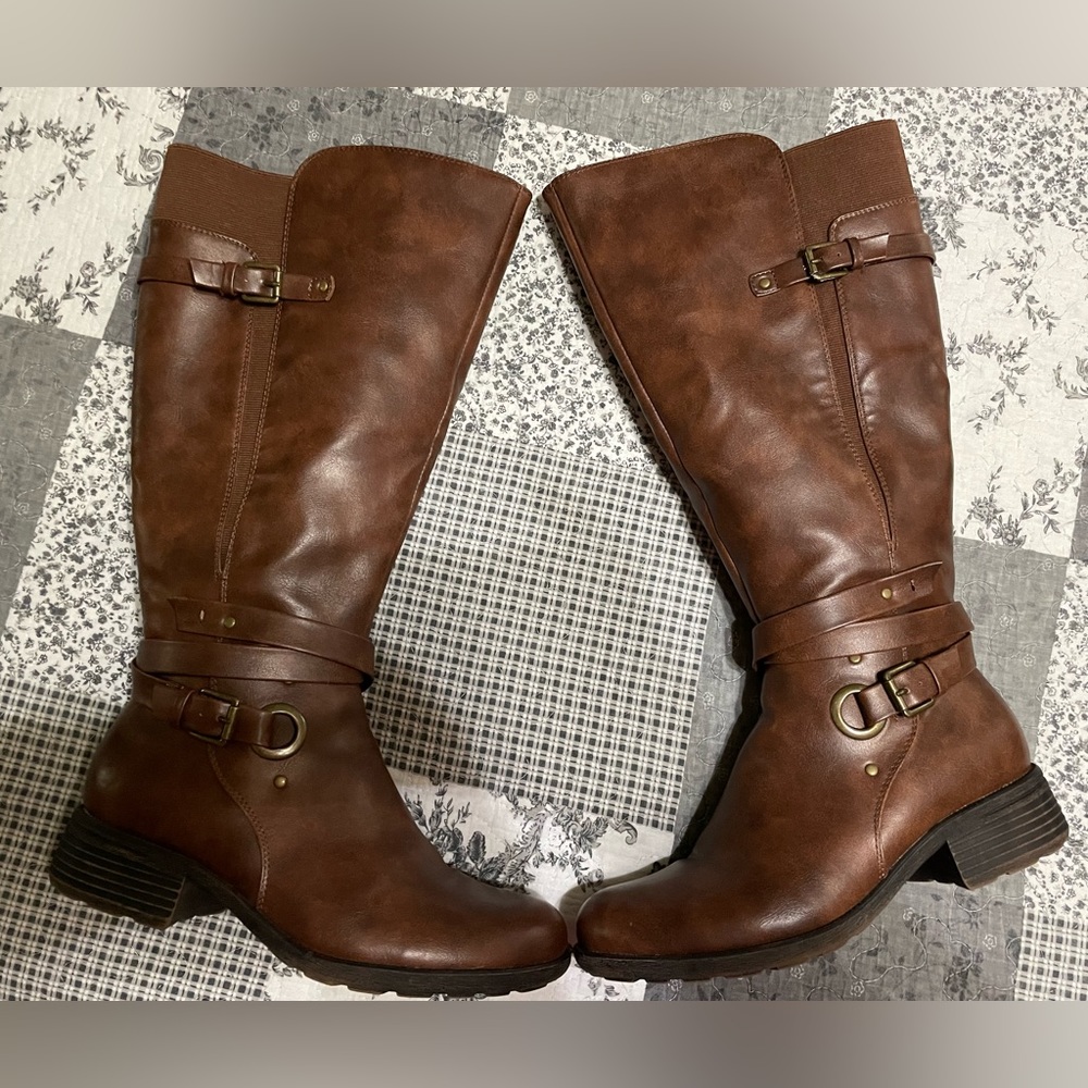 Kim Rogers Tall Boot Like New Size 8, Wide Calf